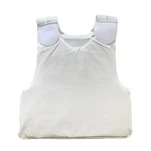 Av hvit skuddsikker vest